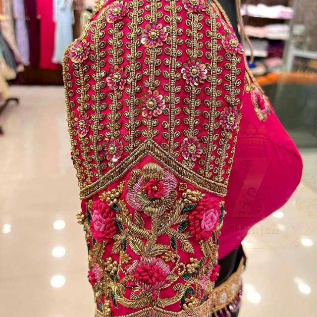 Designer saree blouses 5😌 Whatsapp Group Invite Link 2023