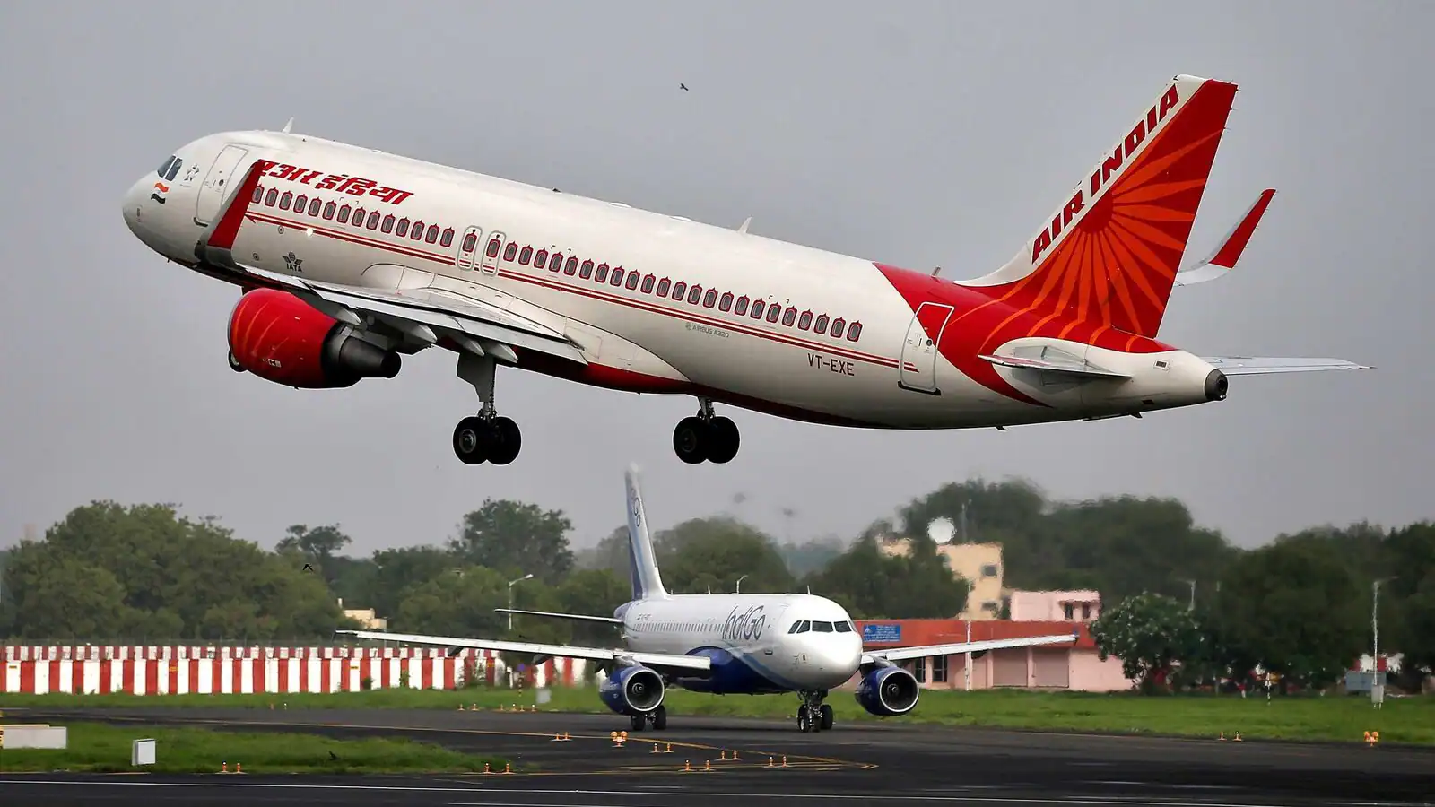 Flights WhatsApp Group Link Join 2023