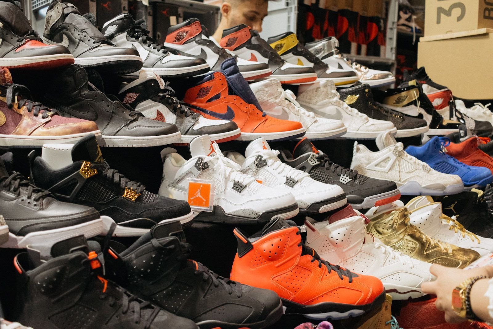 Shoes Reseller Whatsapp Group Link Join 2023